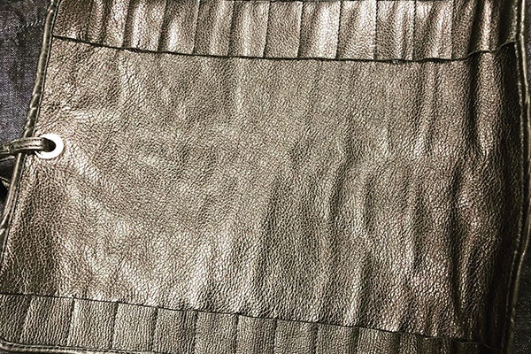 EVISU 仕掛け巻き入れ 牛革